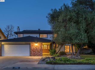 27762 Autumn Ct, Hayward, CA 94542