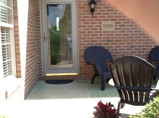 2028 Lake View Dr, Rostraver Township, PA 15012