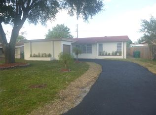 8761 N Crescent Dr, Miramar, FL 33025
