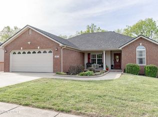 401 Forest Ridge Dr, Frankfort, KY 40601