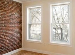 18 Fellsway W, Somerville, MA 02145