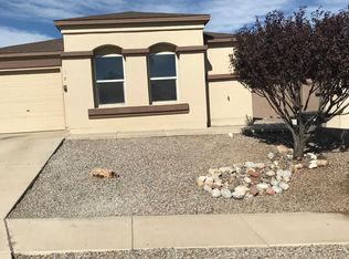 2220 Sagecrest Loop NE, Rio Rancho, NM 87144