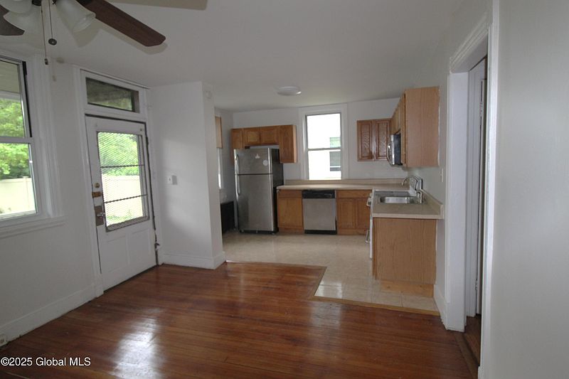4th image of 481 Western Avenue
