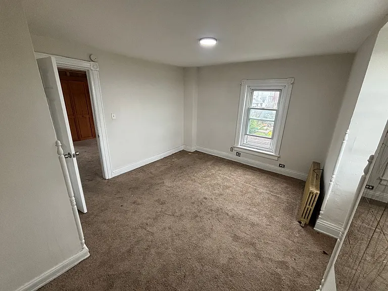 528 W Wyoming St — Photo 8