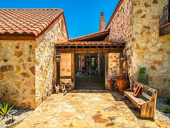 4th image of 164 Camino Del Reserve Ln