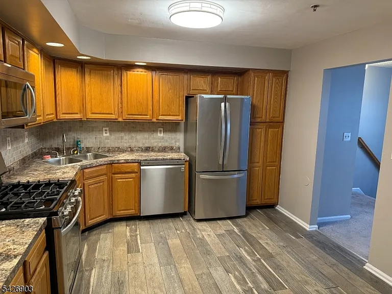 31 Marrow St — Photo 4