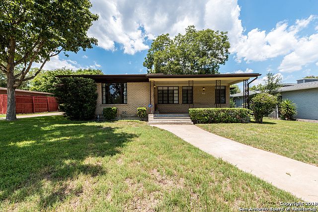 1st image of 223 Beverly Dr