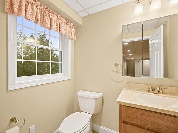 5th image of 25 Violet Way #84