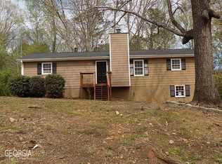 3906 Willowbrook Dr, Douglasville, GA 30135