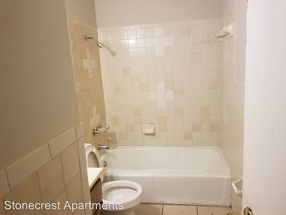 5th image of 4418 Lynn Ln APT 75
