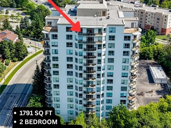 255 Keats Way #1403, Waterloo, ON N2L 6N6