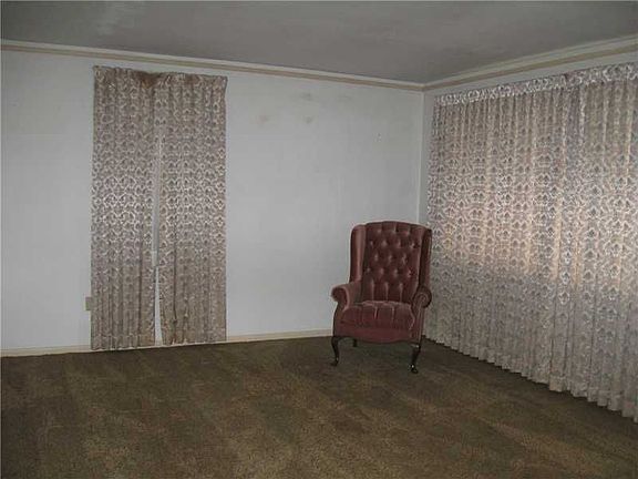 2nd image of 625 Huntlee Dr
