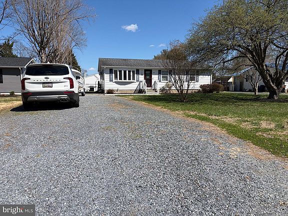 3rd image of 12 N Maple Ave