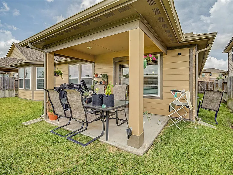 10842 Cliffs View Dr — Photo 40