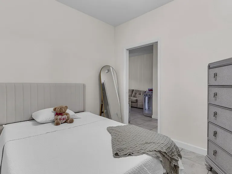 11413 SW 252nd St — Photo 18