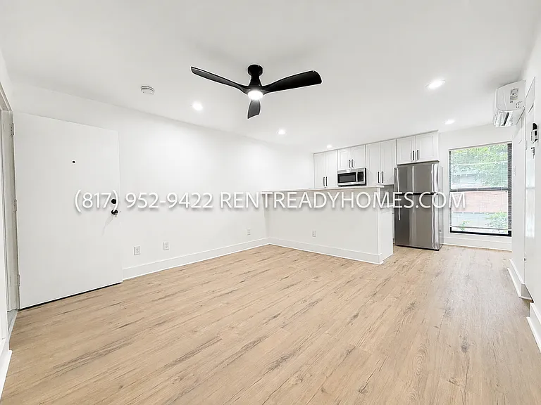 1510 W Jefferson Blvd #207 — Photo 4