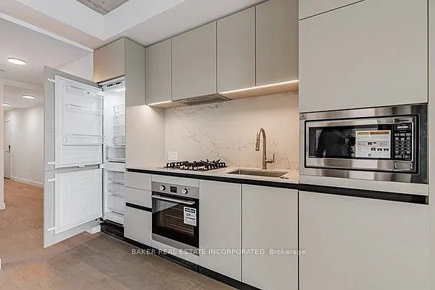 1720 Bayview Ave #207 — Photo 16