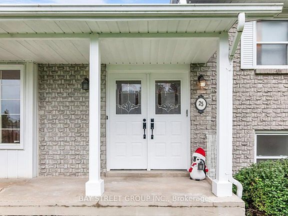 4th image of 25 Marjorie Dr