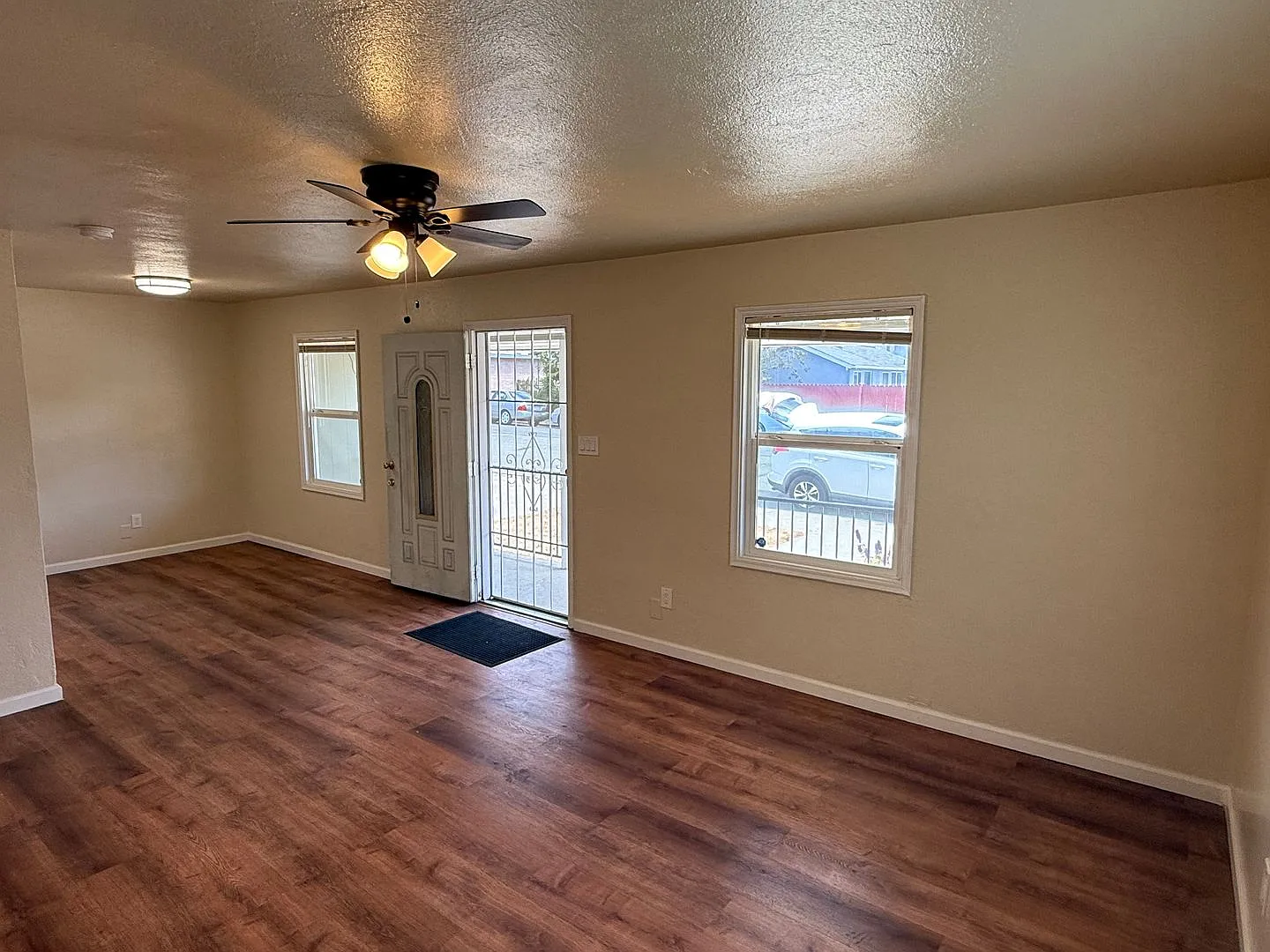 Pending - Richmond 2-Bedroom Single Family Home w/ 1-Car Garage — Photo 4