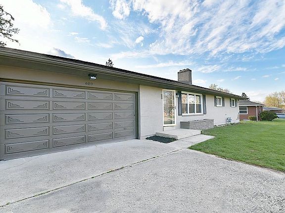 2nd image of 689 Sueden Dr