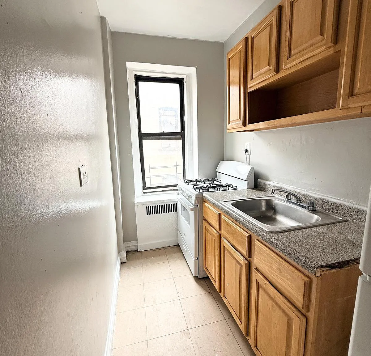 253 East 181st Street — Photo 1
