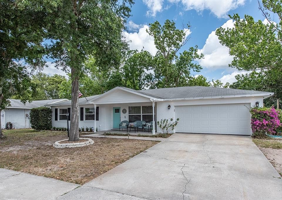 1st image of 3820 Parkside Dr