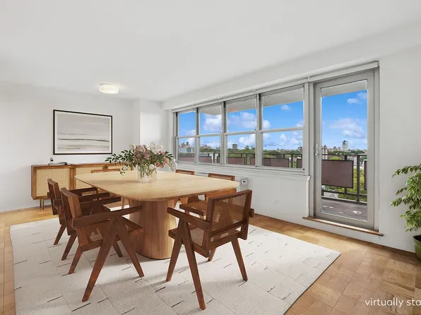 135 Ocean Pkwy APT 10T, Brooklyn, NY 11218