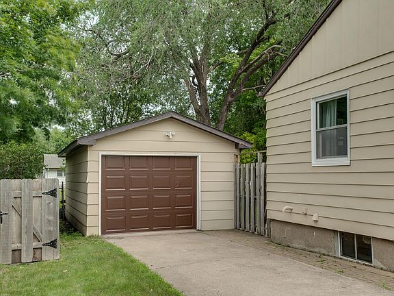 5th image of 424 15th St S