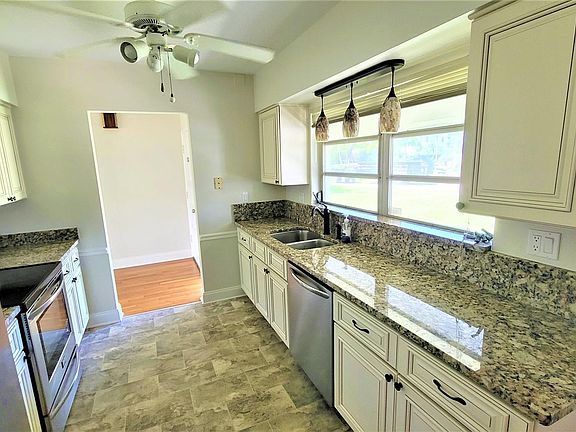 2nd image of 220 Shore Dr