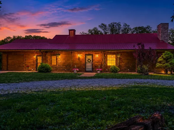 1228 Private Road 2366, Moberly, MO 65270