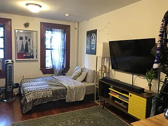 Rented by Dynamik Realty