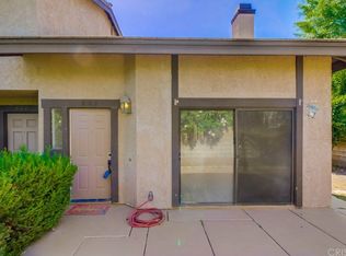 882 Swiss Trl, Duarte, CA 91010