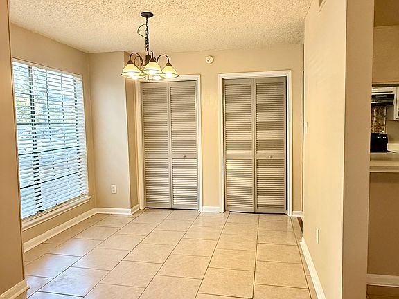 3rd image of 10125 Ballina Ave APT C