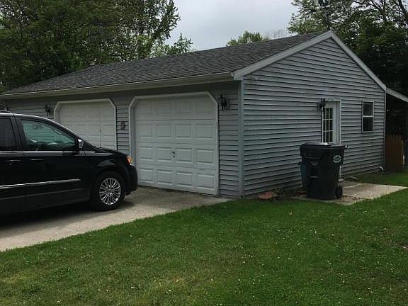 5th image of 1450 Rose Ave