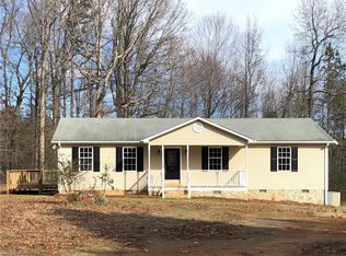 418 N Main St, Staley, NC 27355