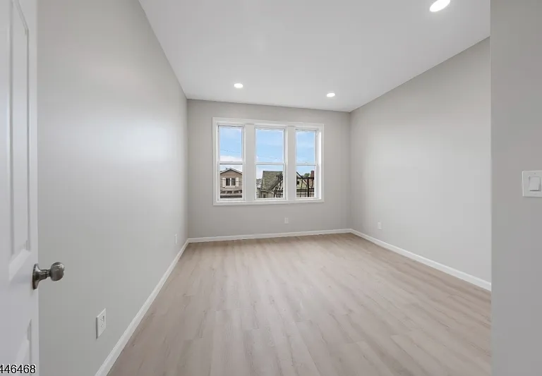 59 Henry St #C3 — Photo 7