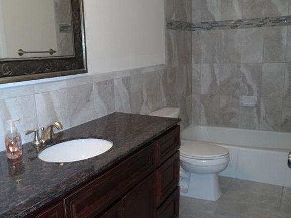 3rd image of 82 Emerald Ct