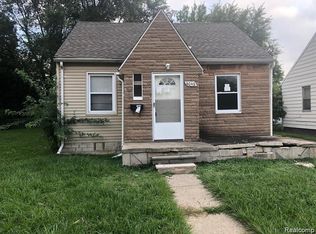 8046 Prospect Ave, Warren, MI 48089