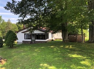 230 Locust Rd, Addison, PA 15411