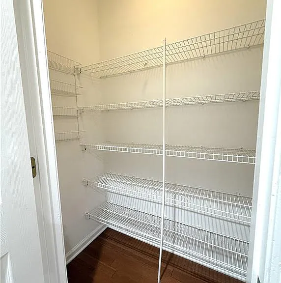 1310 Rosewood Dr — Photo 12