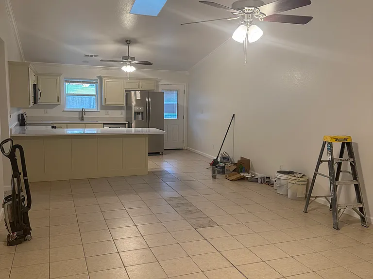 112 Caraway Ter #B — Photo 5