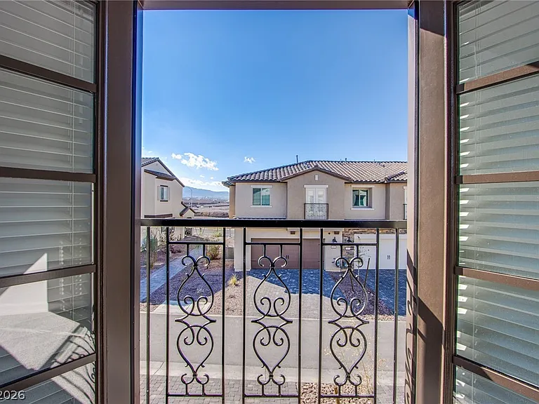 843 Watford Pl — Photo 27