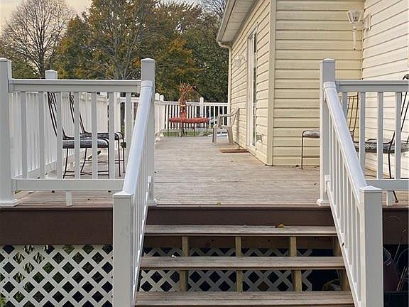 4th image of 112 Highland Ct