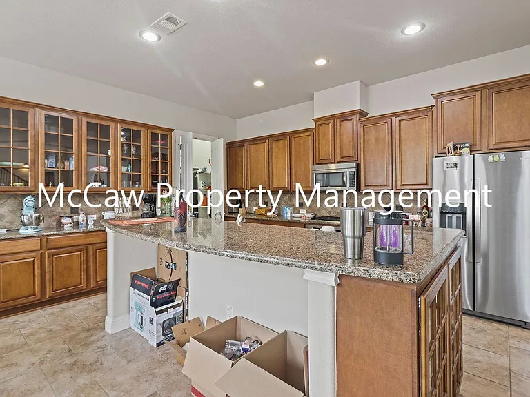 2438 Sunderland Ln — Photo 7