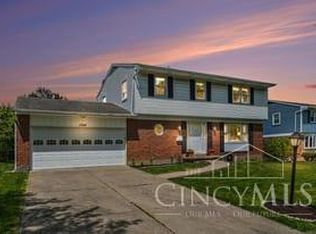 1064 Waycross Rd, Cincinnati, OH 45240
