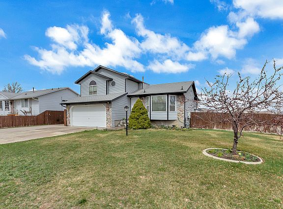 3rd image of 5936 W Goldrush Pl
