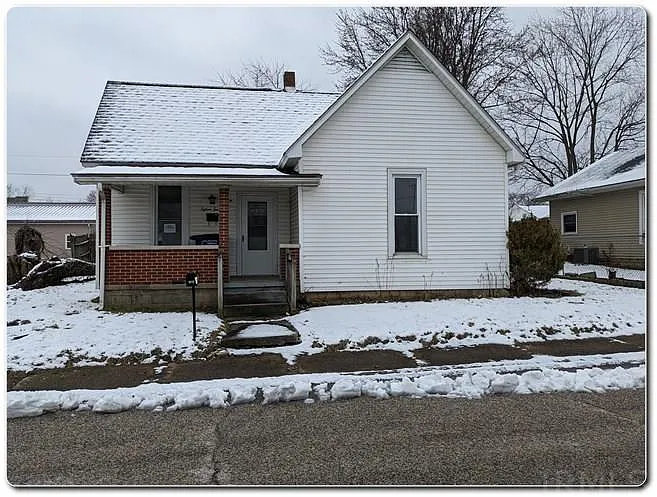 1512 6th St photo 1