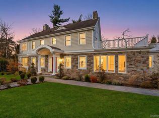 9 Sycamore Drive, Great Neck, NY 11021