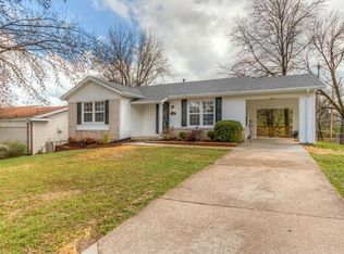 124 Bentwood Ln, Saint Peters, MO 63376