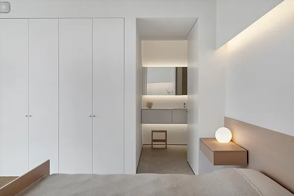 Sold by Sublimis | media 35